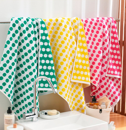 Linge de toilette motif pois