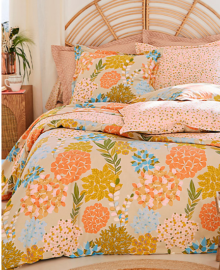 Linge de lit motif bouquet de fleurs